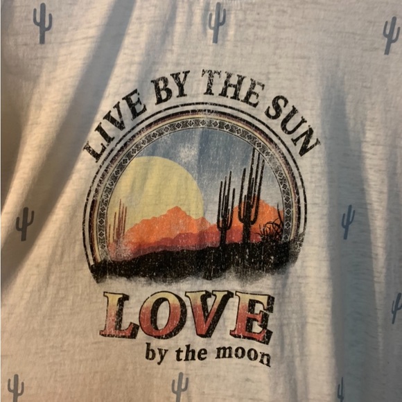 Womens size 2X - Picture 2 of 3